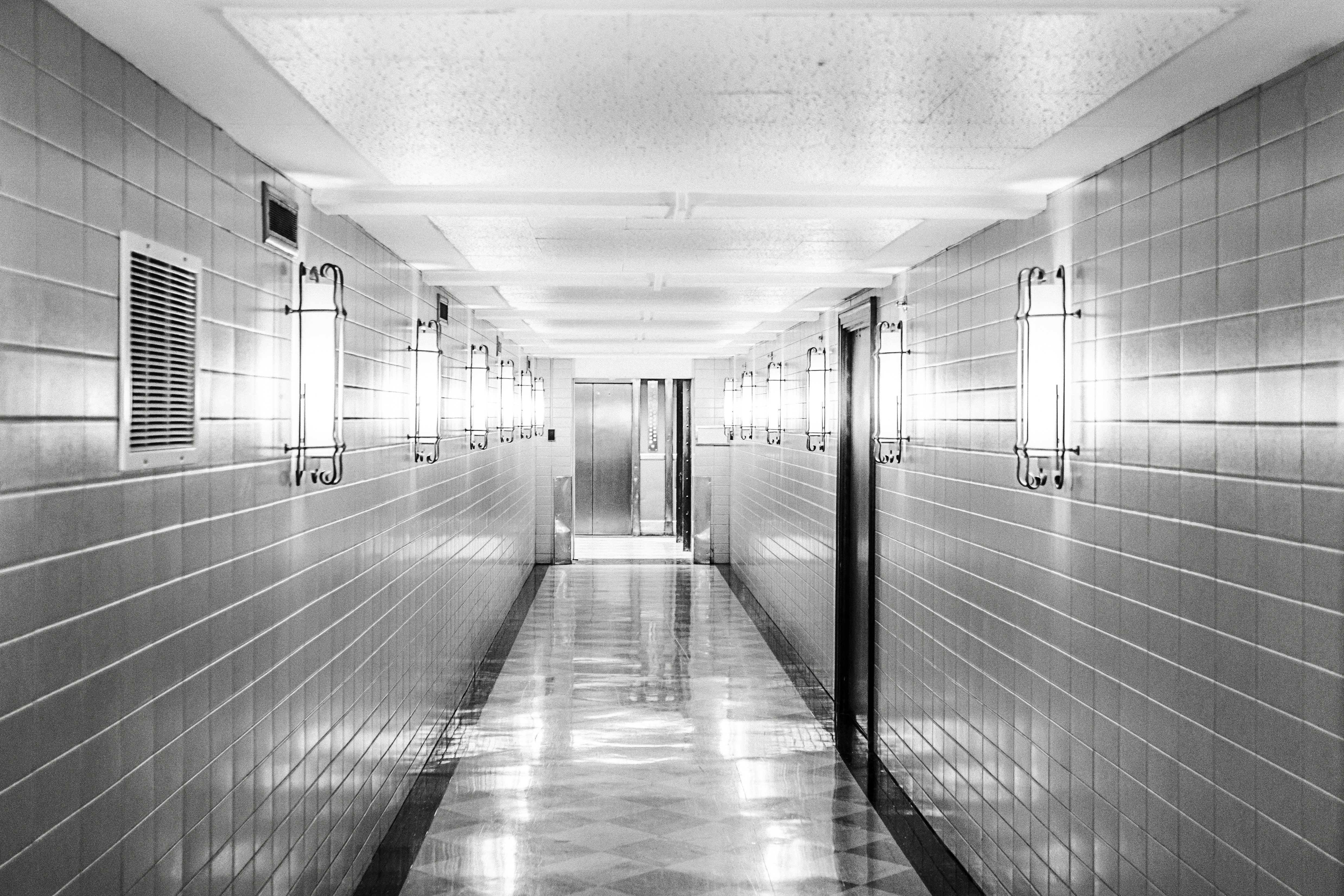 black-and-white-tiles-clean-corridor